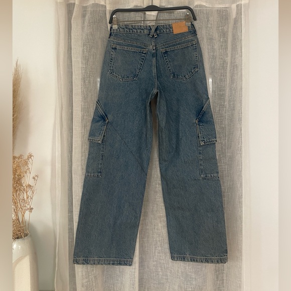 ASOS Weekday Mason Low Rise Loose Cargo - Picture 7 of 14